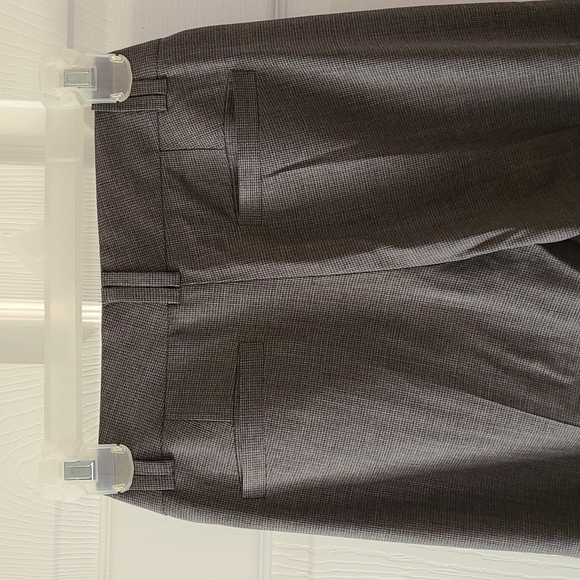Banana Republic Dress Pants - Picture 5 of 6